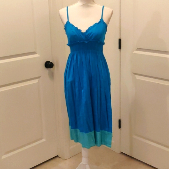 Banana Republic Dresses & Skirts - Banana Republic spaghetti stripes blue dress sz 0